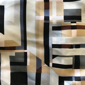 VINCE CAMUTO 💯 % silk scarf. New with tags!